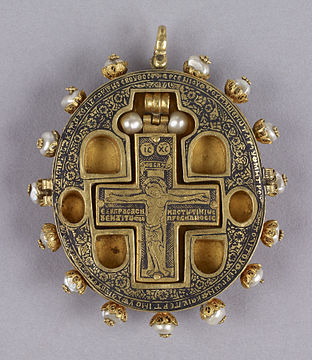 Greek Reliquary Pendant with Virgin and Child, mid 16th century