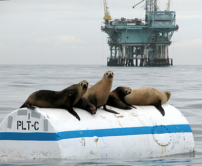 Platform C, Dos Cuadras oil field, SB channel