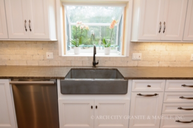 Farmhouse Sink with Cygnus Granite in St.Louis