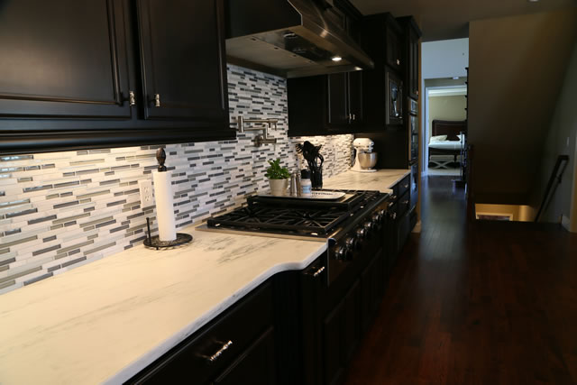 kitchen appliances and granite countertops