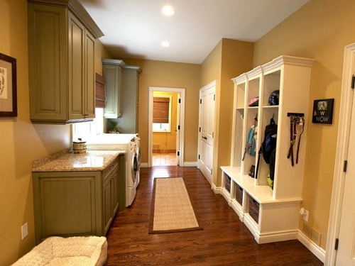 mudroom 